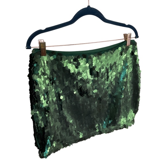 Nasty Gal Disc Sequin Mini Skirt NWT‎ - Picture 4 of 8